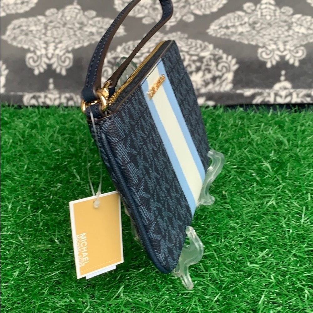 Michael Kors Jet Set Travel Large Top Zip Wristlet - Picture 14 of 16